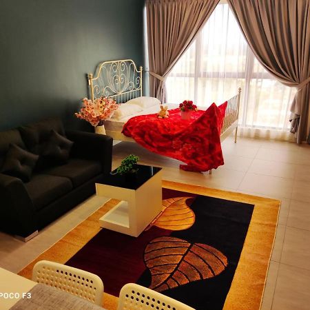 Cozy Studio Unit,Cyberjaya,Wifi, Netflix,Free Parking Екстериор снимка