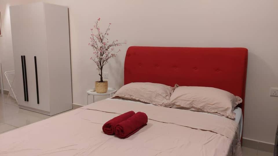 Cozy Studio Unit,Cyberjaya,Wifi, Netflix,Free Parking Екстериор снимка