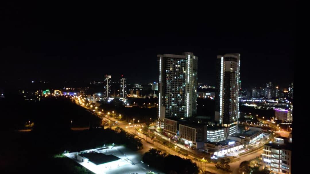 Cozy Studio Unit,Cyberjaya,Wifi, Netflix,Free Parking Екстериор снимка