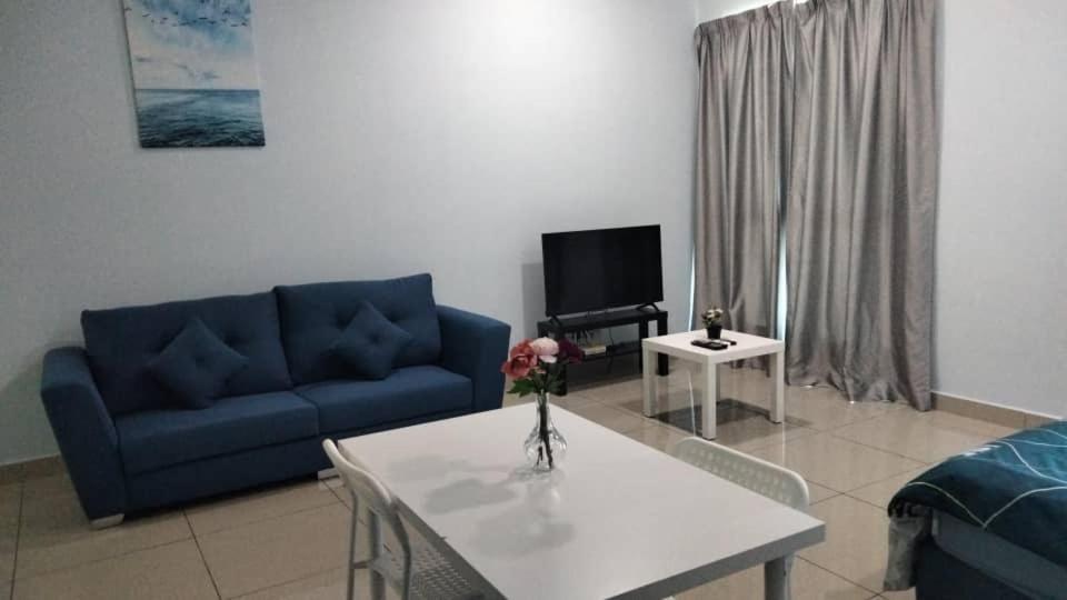 Cozy Studio Unit,Cyberjaya,Wifi, Netflix,Free Parking Екстериор снимка