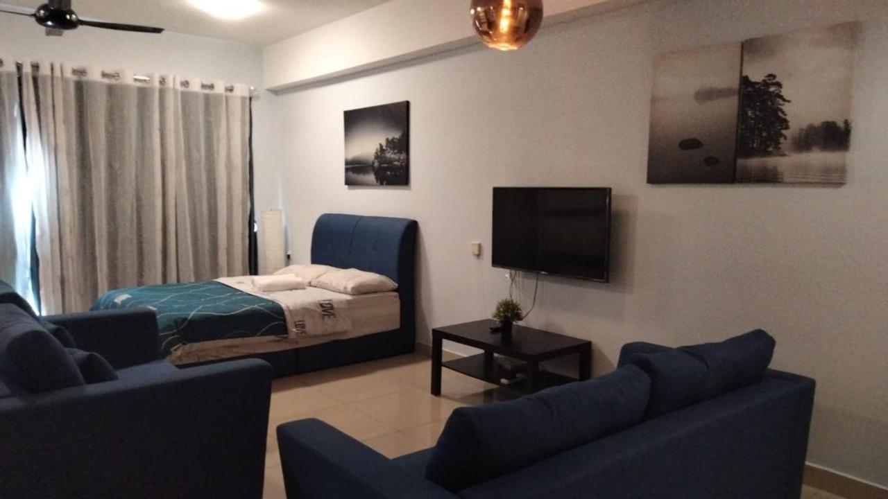 Cozy Studio Unit,Cyberjaya,Wifi, Netflix,Free Parking Екстериор снимка