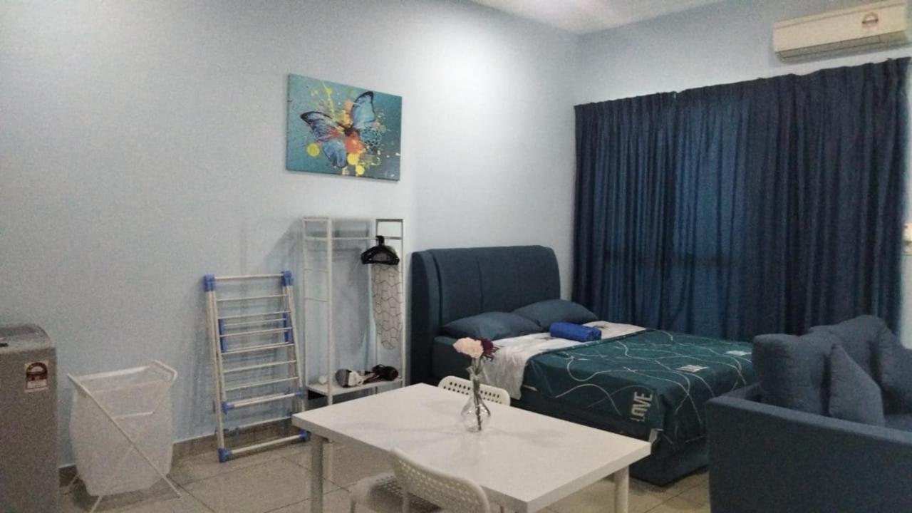 Cozy Studio Unit,Cyberjaya,Wifi, Netflix,Free Parking Екстериор снимка